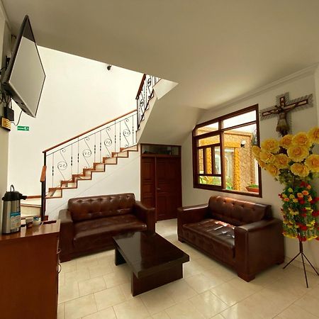 Hotel San Julian ブガ エクステリア 写真