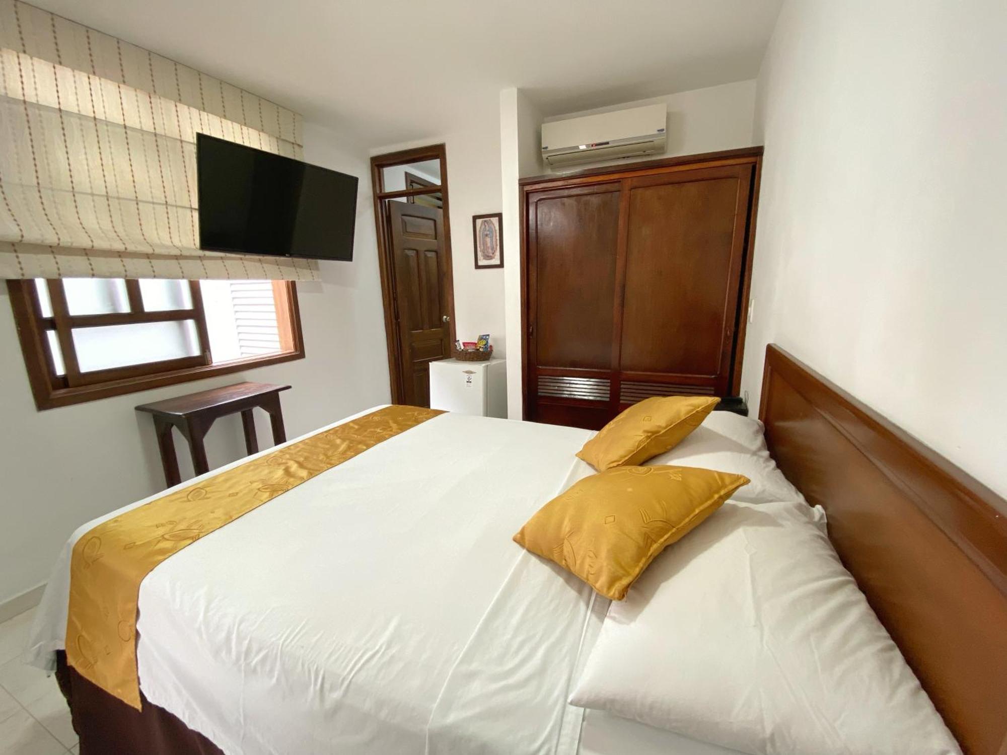 Hotel San Julian ブガ エクステリア 写真