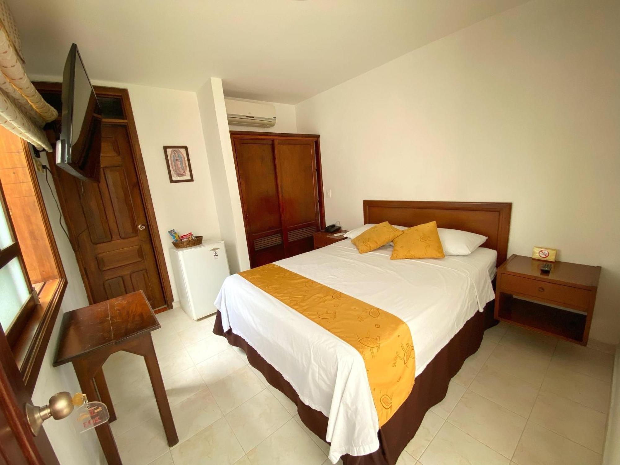 Hotel San Julian ブガ エクステリア 写真