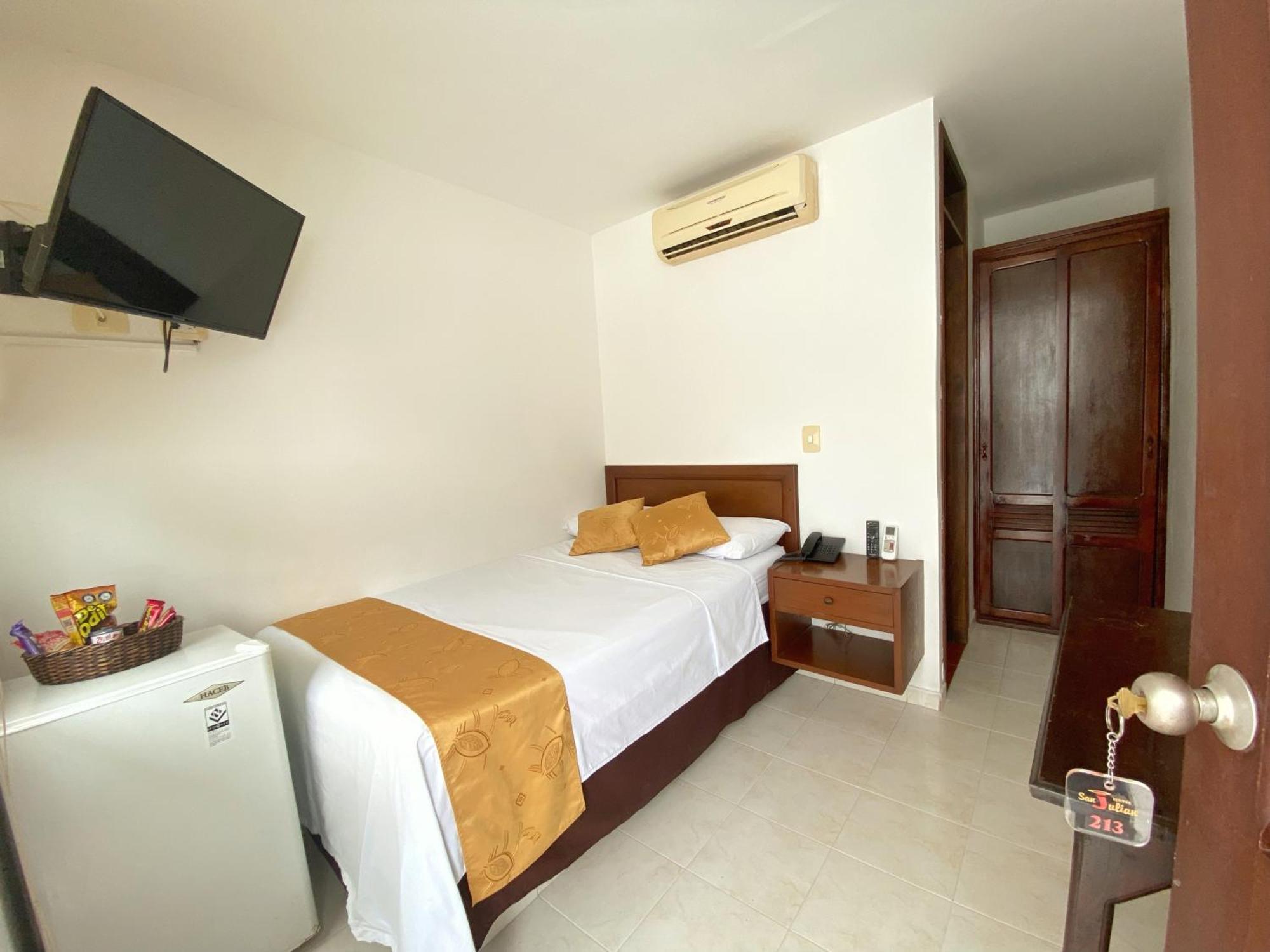 Hotel San Julian ブガ エクステリア 写真