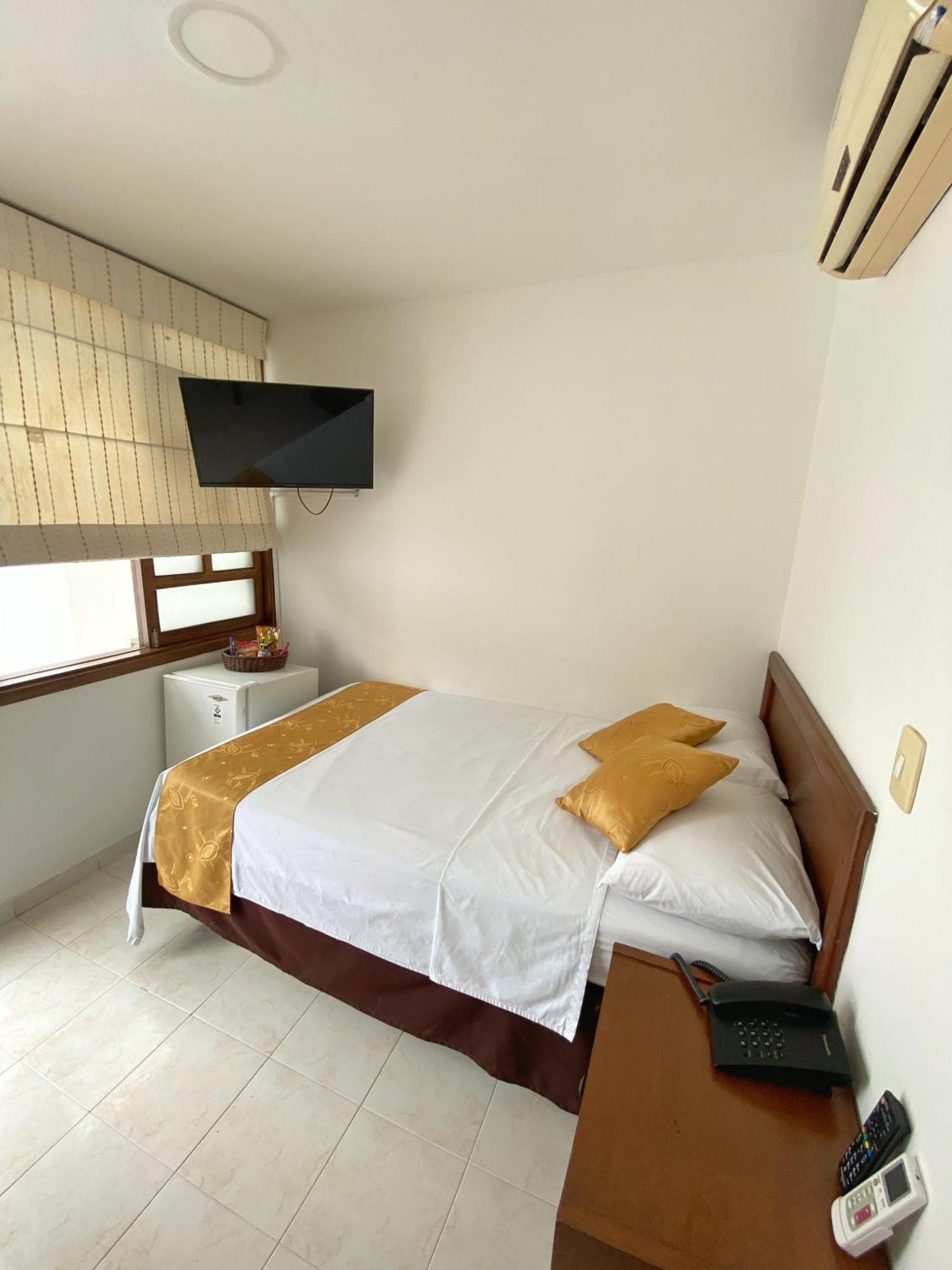 Hotel San Julian ブガ エクステリア 写真