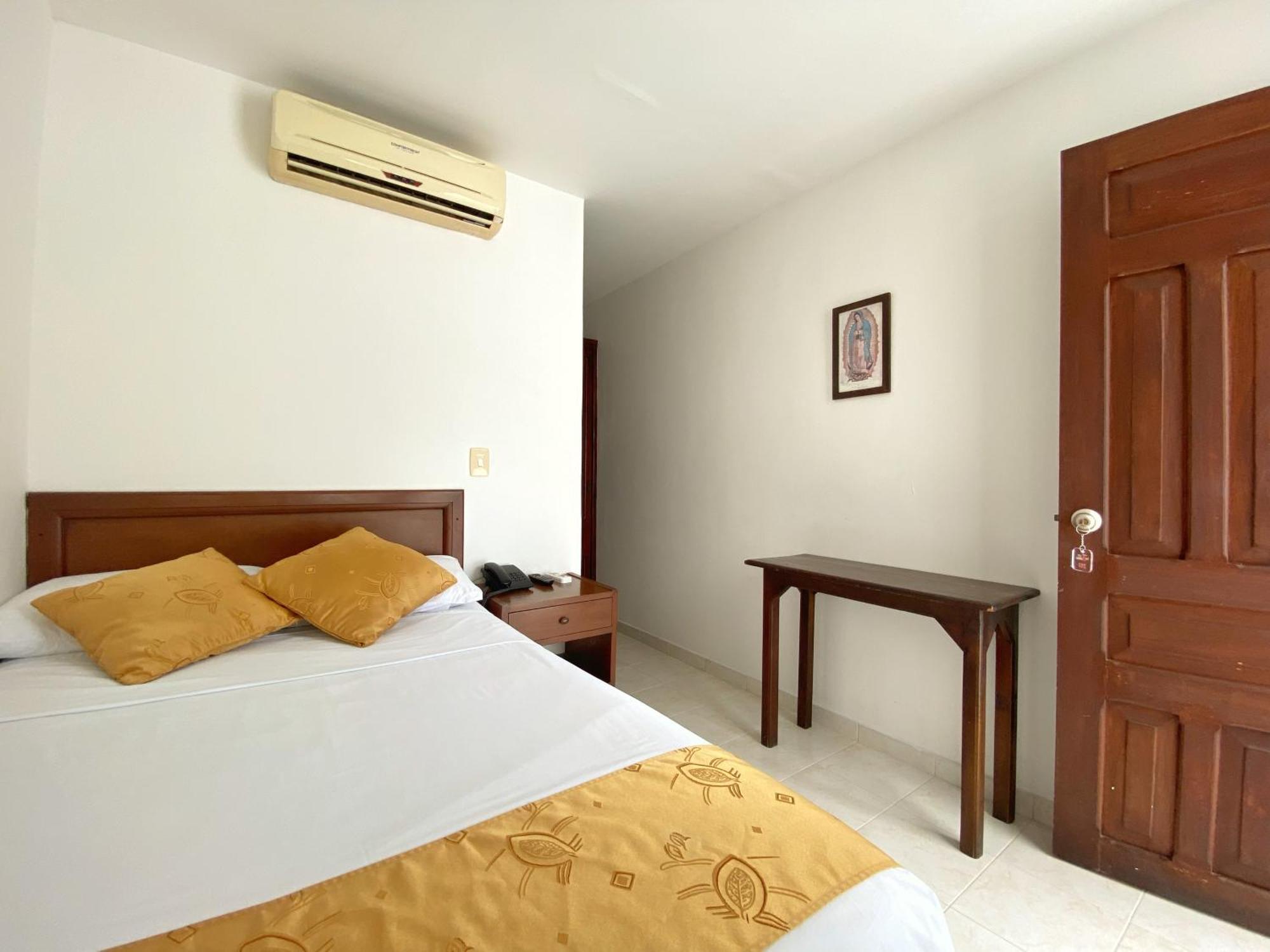 Hotel San Julian ブガ エクステリア 写真