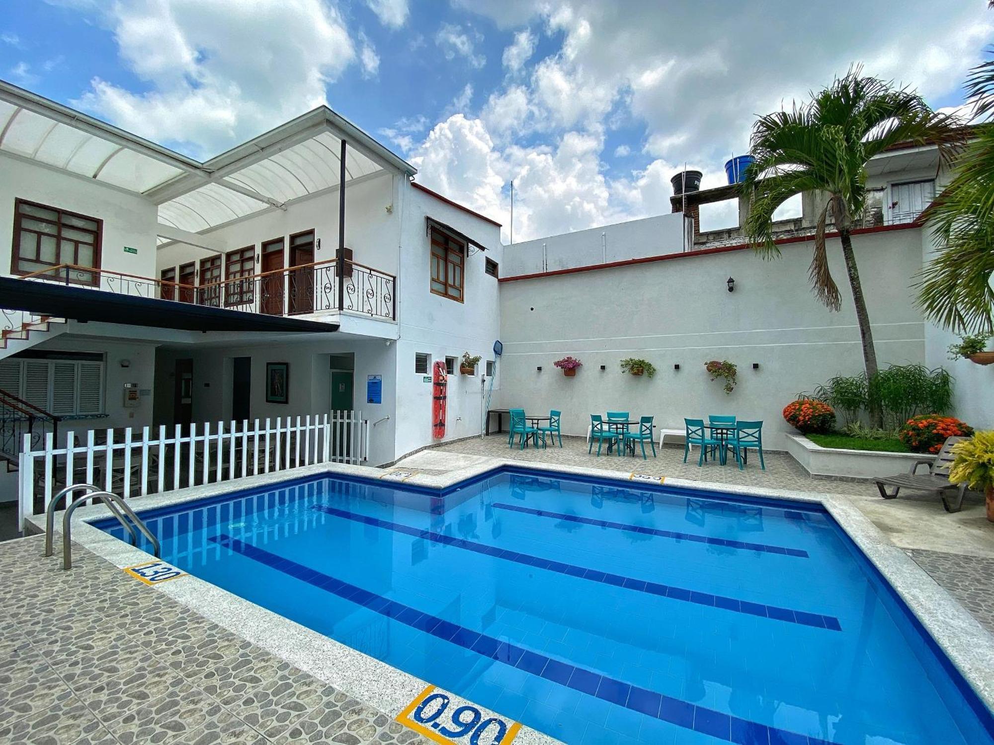 Hotel San Julian ブガ エクステリア 写真